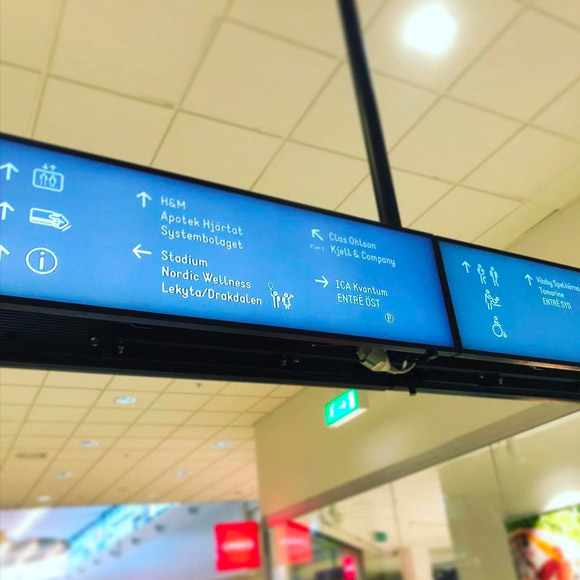 Hänvisningsskärmar på Väsby Centrum